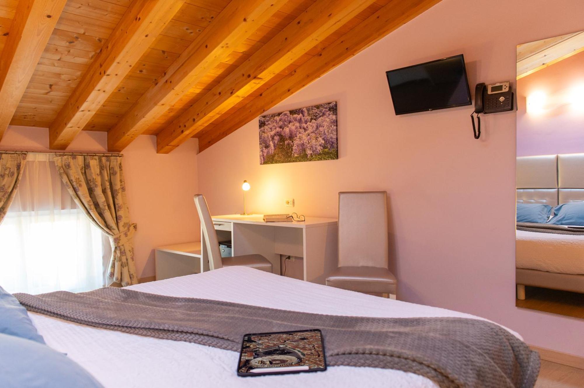B&B La Casa Di Rosa Vago Exteriör bild
